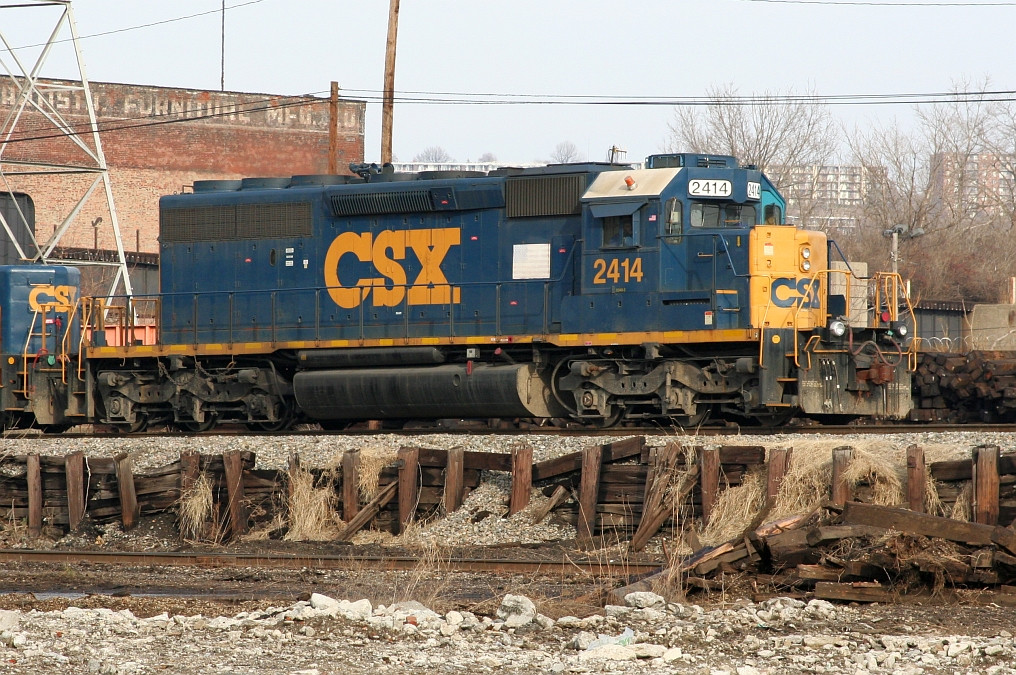 CSX 2414 on yard job